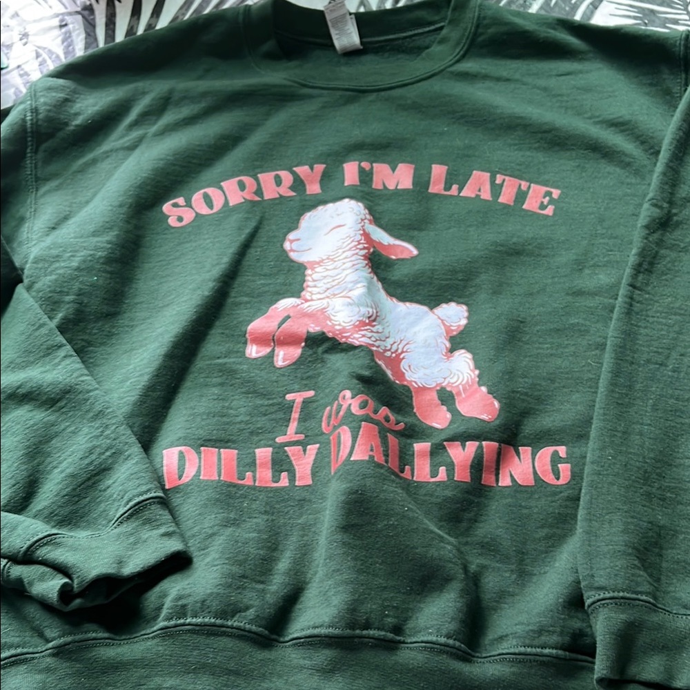 Gildan Green Sweatshirt with Pink Graphic